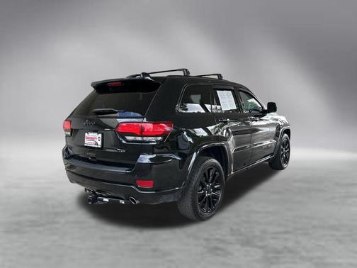Diamond Black 2019 Jeep Grand Cherokee Altitude