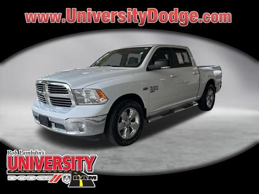 Bright White Clearcoat 2019 RAM 1500 Classic Big Horn