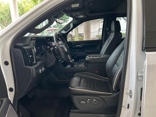 2022 GMC Sierra 1500 AT4X