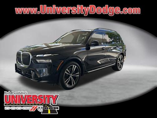 Carbon Black Metallic 2023 BMW X7 xDrive40i