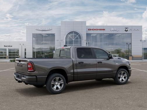 Granite Crystal Clearcoat Metallic 2026 RAM 1500 Express