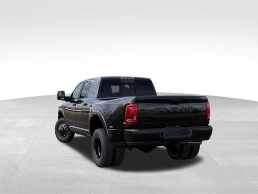 Diamond Black 2026 RAM 3500 Limited