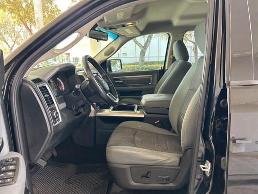 2014 RAM 1500 SLT