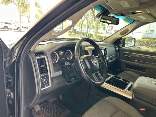 2014 RAM 1500 SLT