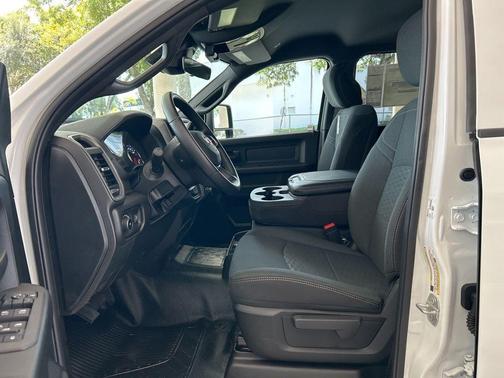 2026 RAM 3500 Tradesman/Big Horn