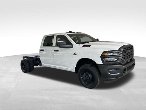 2026 RAM 3500 Tradesman/Big Horn