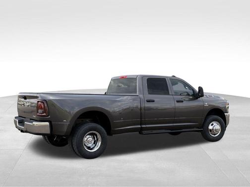 Granite Crystal Clearcoat Metallic 2026 RAM 3500 Tradesman