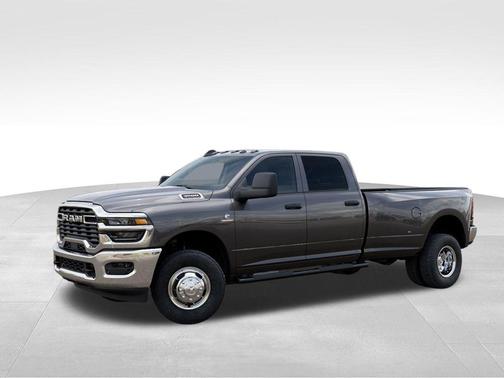 Granite Crystal Clearcoat Metallic 2026 RAM 3500 Tradesman