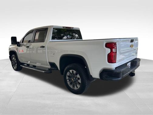 2024 Chevrolet Silverado 2500 Custom