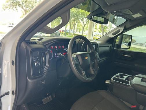 2024 Chevrolet Silverado 2500 Custom