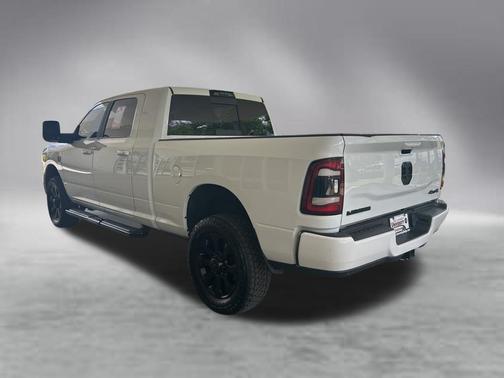 Bright White Clearcoat 2024 RAM 2500 Laramie