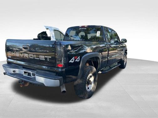 2005 Chevrolet Silverado 2500 Work Truck H/D Extended Cab