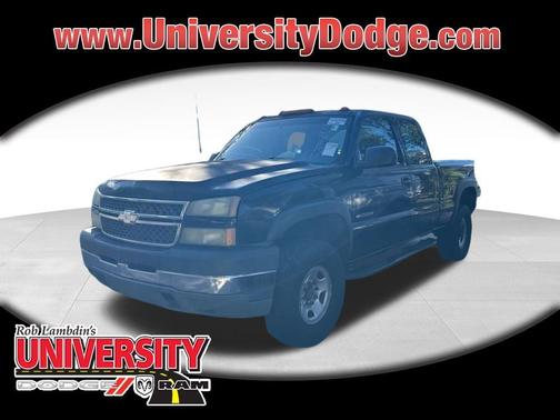 2005 Chevrolet Silverado 2500 Work Truck H/D Extended Cab