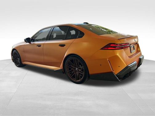 Carbon Black Metallic 2026 BMW M5 Base