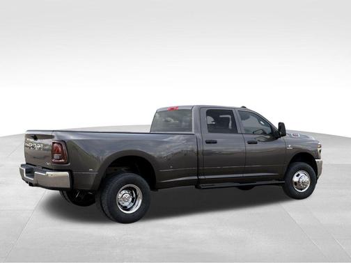 Granite Crystal Clearcoat Metallic 2026 RAM 3500 Tradesman