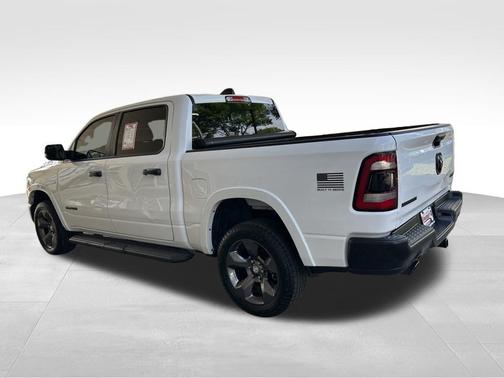 Bright White Clearcoat 2023 RAM 1500 Big Horn