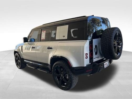 2023 Land Rover Defender 110 X-Dynamic SE