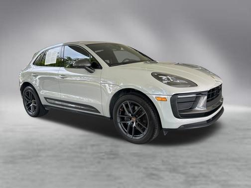Tan 2023 Porsche Macan T