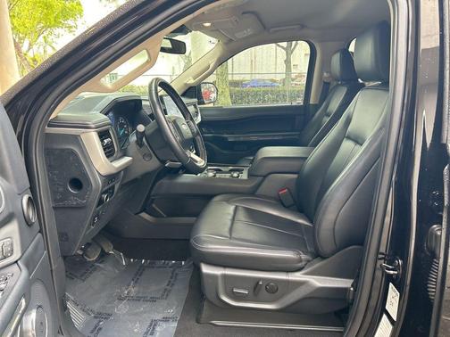 Black Metallic 2024 Ford Expedition Max XLT