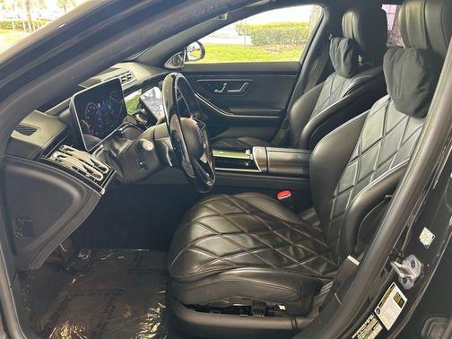 White 2021 Mercedes-Benz Maybach S 580 4MATIC