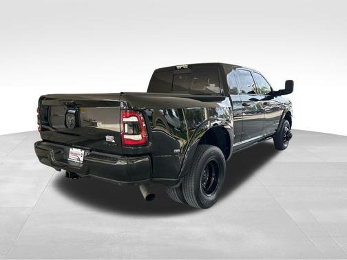 2022 RAM 3500 Limited