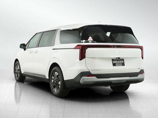 Snow White Pearl 2026 Kia Carnival Hybrid LXS