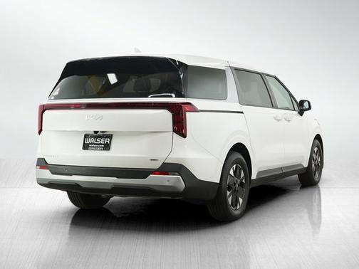 Snow White Pearl 2026 Kia Carnival Hybrid LXS