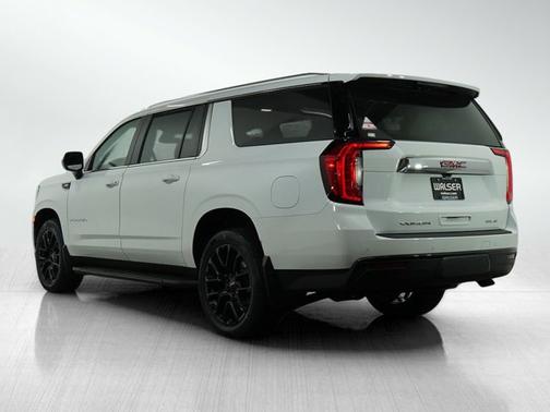 2022 GMC Yukon XL SLE