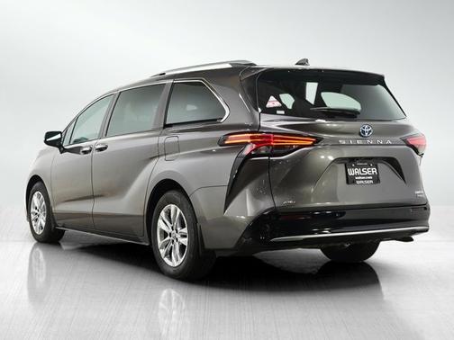 Predawn Gray Mica 2024 Toyota Sienna Limited