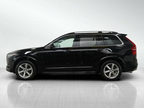 2019 Volvo XC90 T6 Momentum