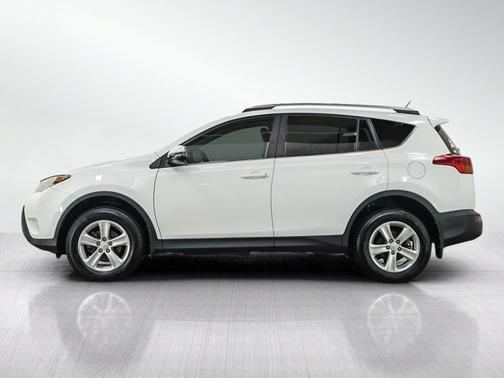 Super White 2013 Toyota RAV4 XLE