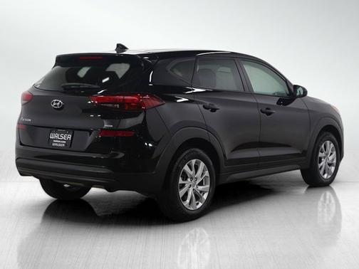 2021 Hyundai TUCSON SE