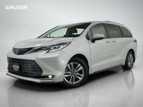 2023 Toyota Sienna Limited