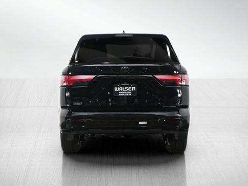 2025 Toyota Sequoia Platinum