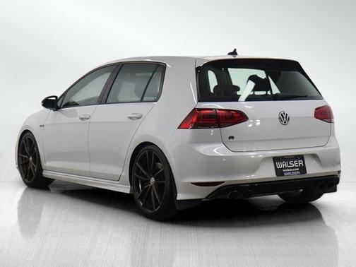 2017 Volkswagen Golf R DCC & Navigation 4Motion