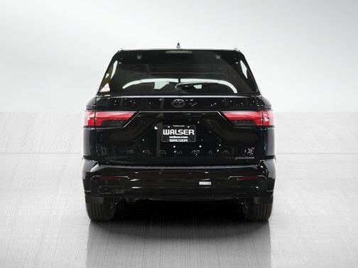 2025 Toyota Sequoia Platinum