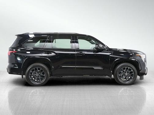 2025 Toyota Sequoia Platinum