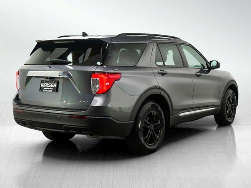 Carbonized Gray Metallic 2021 Ford Explorer XLT