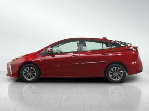 2022 Toyota Prius XLE