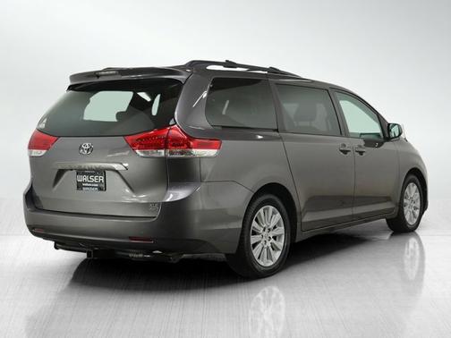 Predawn Gray Mica 2013 Toyota Sienna XLE