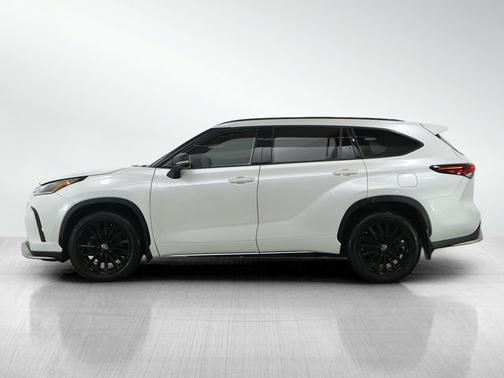 2024 Toyota Highlander XSE