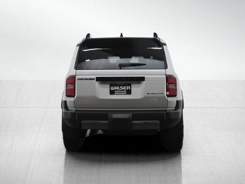 2025 Toyota Land Cruiser Base (A8)