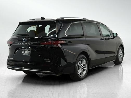 2021 Toyota Sienna Limited 7-Passenger
