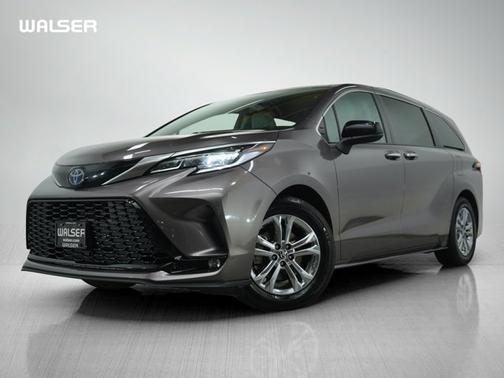 2022 Toyota Sienna XSE
