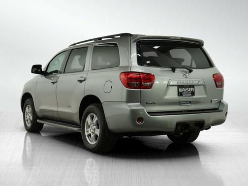 2008 Toyota Sequoia SR5