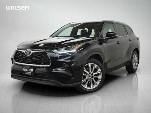 Midnight Black Metallic 2024 Toyota Highlander Limited