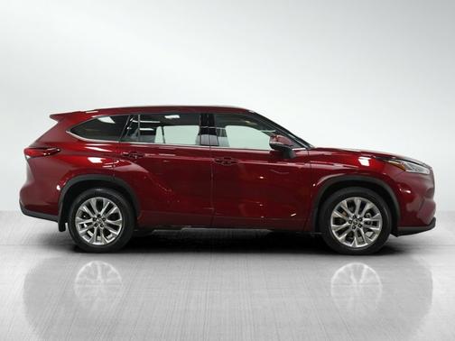2022 Toyota Highlander Limited
