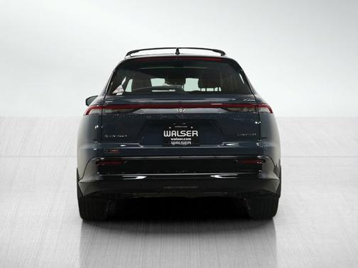 2025 Toyota Crown Signia Limited