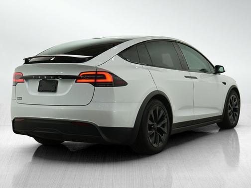 2023 Tesla Model X Plaid