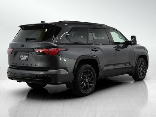2024 Toyota Sequoia Platinum